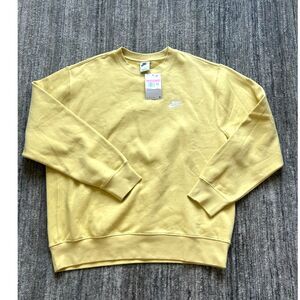 Nike Swish Crew Neck Sweatshirt NWT L